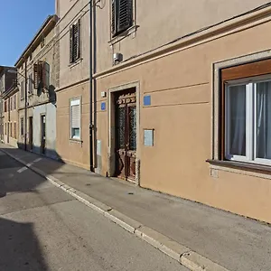 Rich Croatia